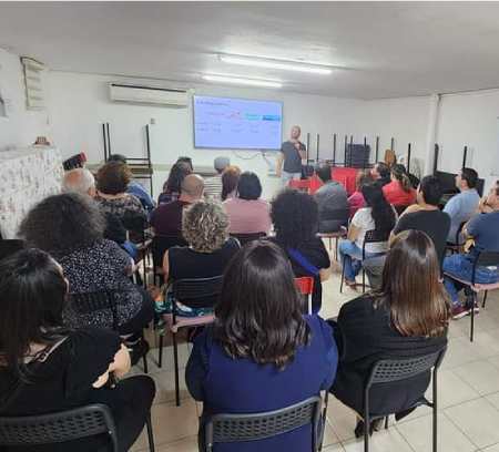 Charla sobre manejo de bancos