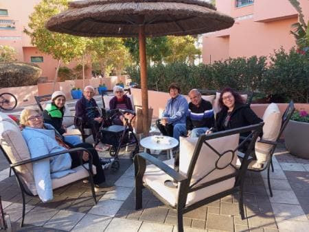 Visitando a lis evacuados del Kibutz Nir Itzhak