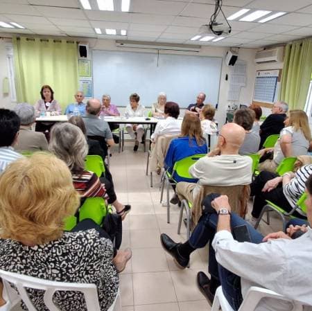 Asamblea y brindis de Pesaj