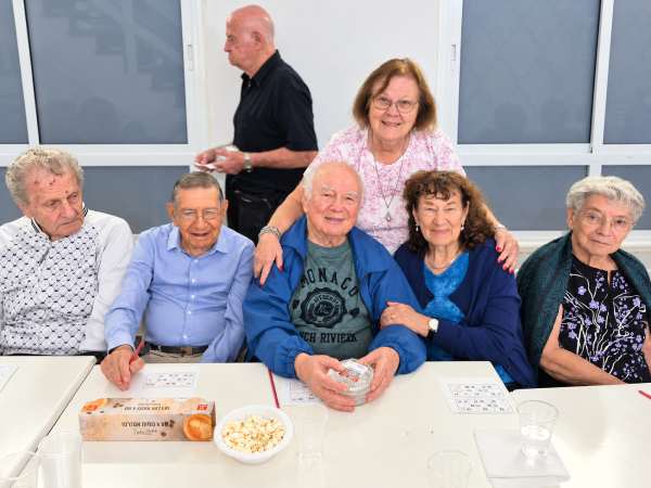 Los socios disfrutaron de una nueva tarde de bingo y pizza.
