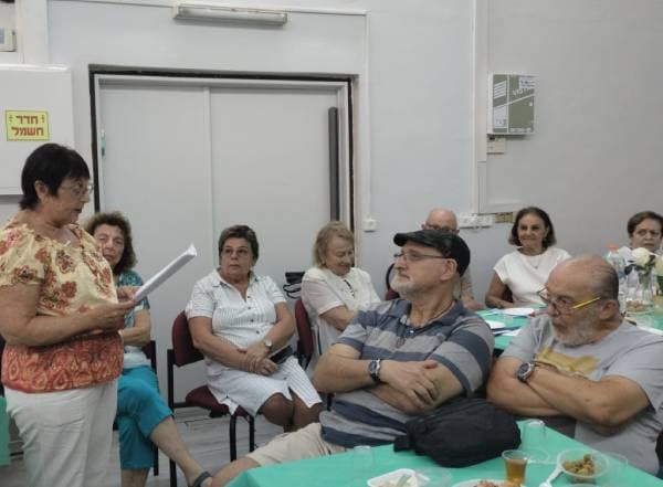 Trabajo sobre mandalas y pintura de las mismas