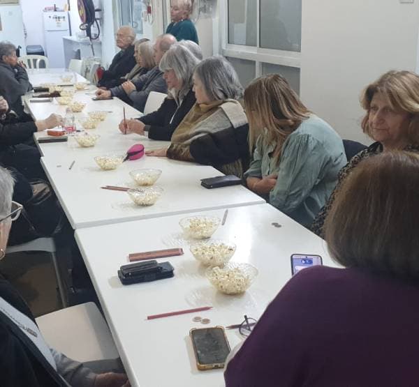 Tarde de Bingo y Pizza